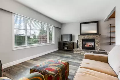 Breakfast Nook Photo of 45291 Haig Drive, Chilliwack, BC
