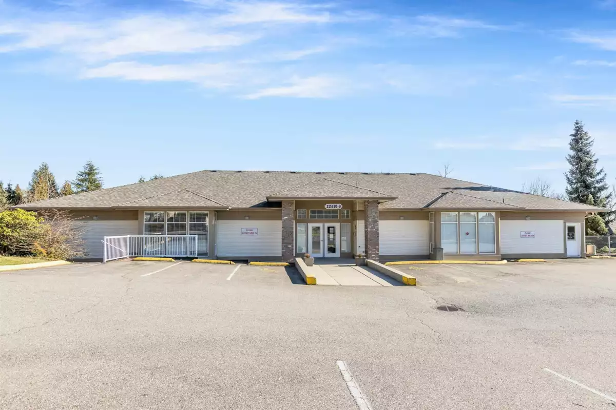 Front Yard Photo of 505 11605 227 Street, Maple Ridge, BC