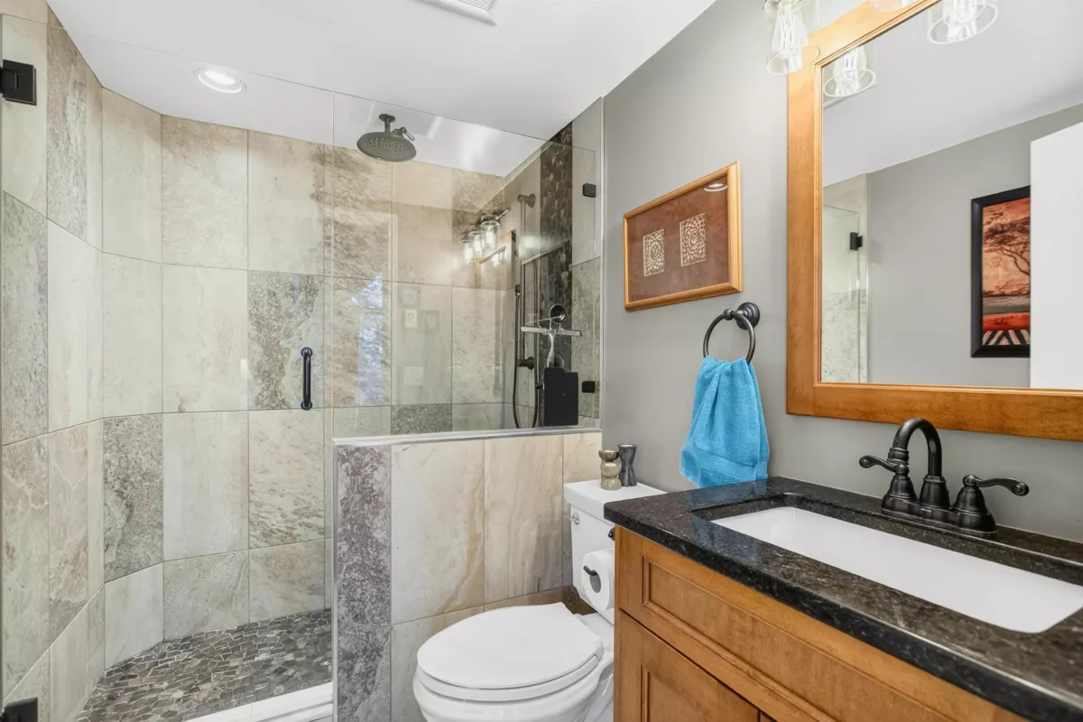 Hallway Photo of 505 11605 227 Street, Maple Ridge, BC