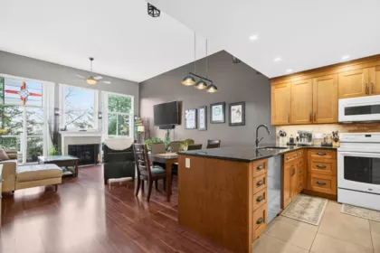 Kitchen Photo of 505 11605 227 Street, Maple Ridge, BC