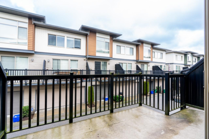 Powder Room Photo of 151 8473 163 Street, Surrey, BC