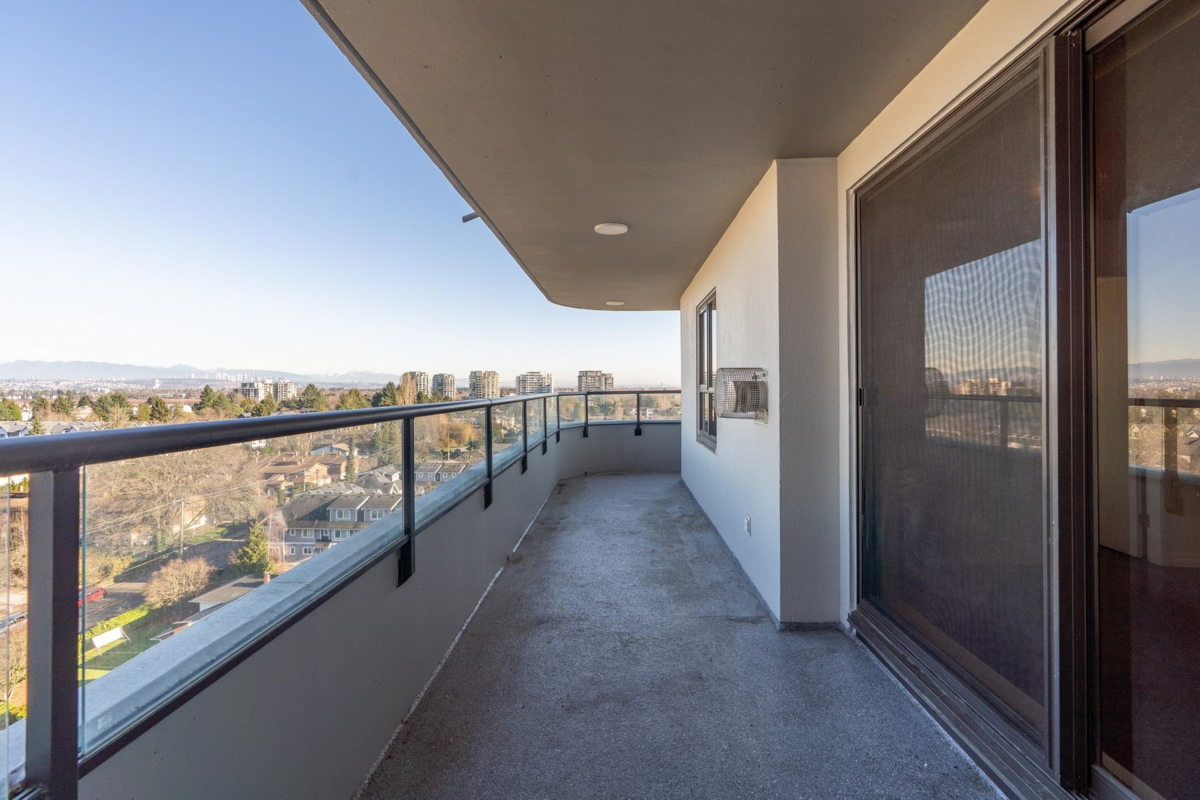 Bedroom 3 Photo of 1106 6611 Cooney Road, Richmond, BC
