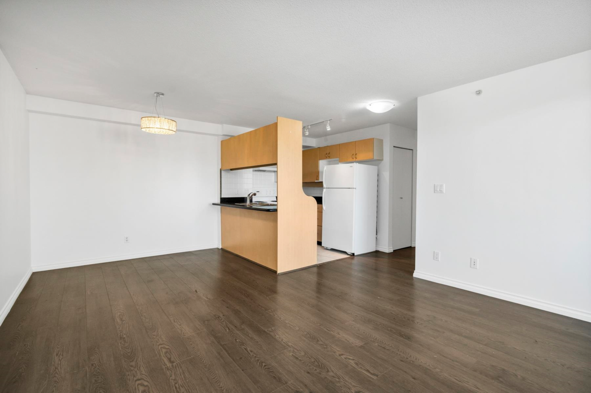 Breakfast Nook Photo of 1106 6611 Cooney Road, Richmond, BC