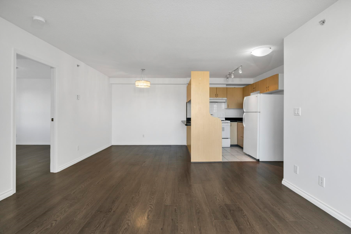 Primary Bedroom Photo of 1106 6611 Cooney Road, Richmond, BC