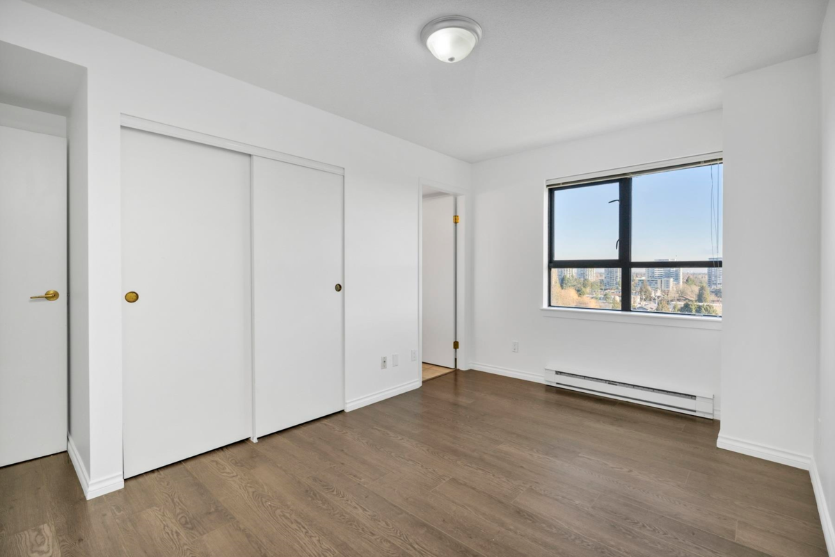 Walk-In Closet Photo of 1106 6611 Cooney Road, Richmond, BC