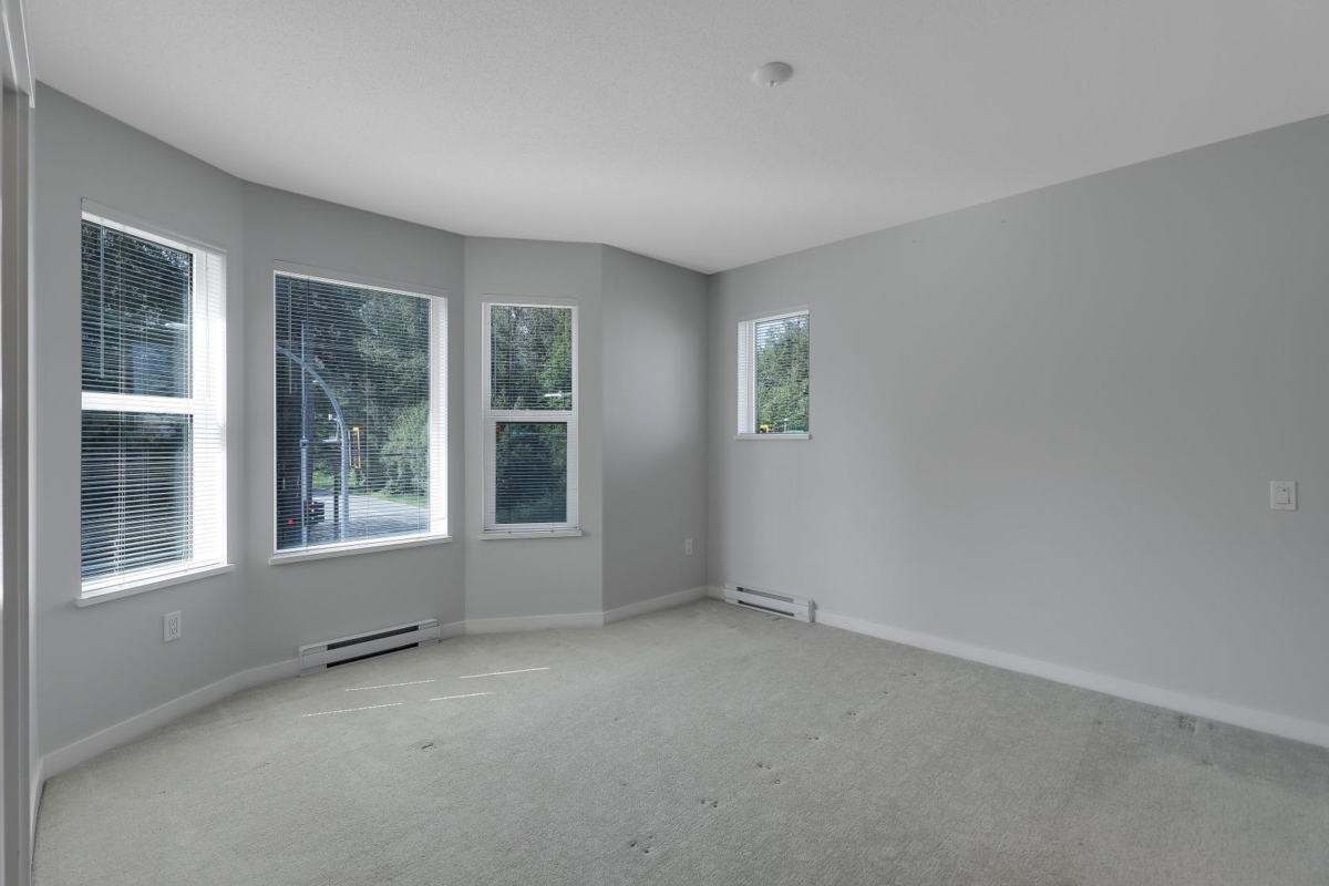 Powder Room Photo of 17 8050 204 Street, Langley, BC