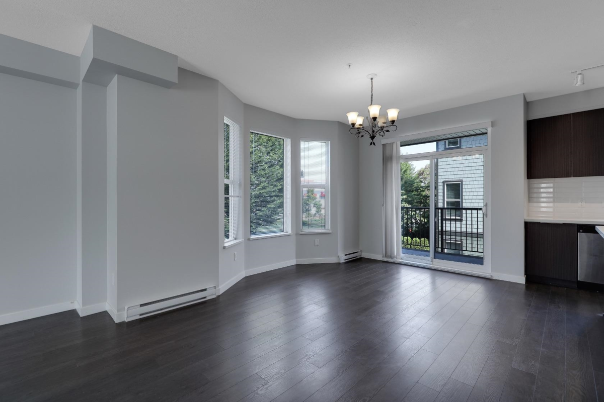 Walk-In Closet Photo of 17 8050 204 Street, Langley, BC