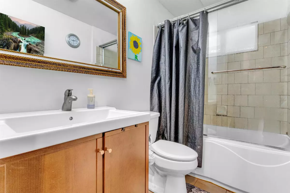 Walk-In Closet Photo of 18296 Bayard Place, Surrey, BC