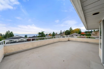 Loft / Bonus Room Photo of 13395 14 Avenue, Surrey, BC