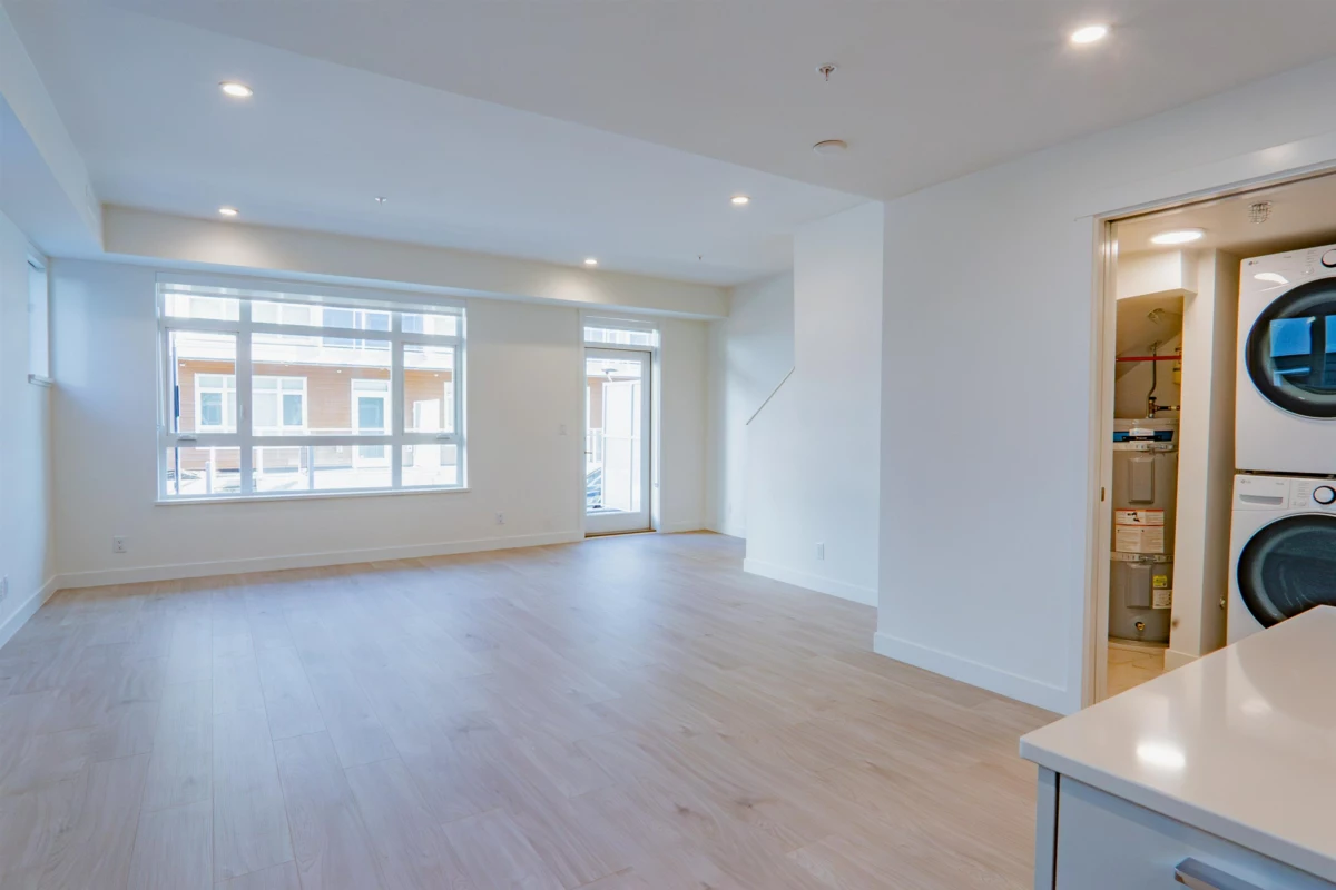 Kitchen Island Photo of 30 10333 River Drive, Richmond, BC