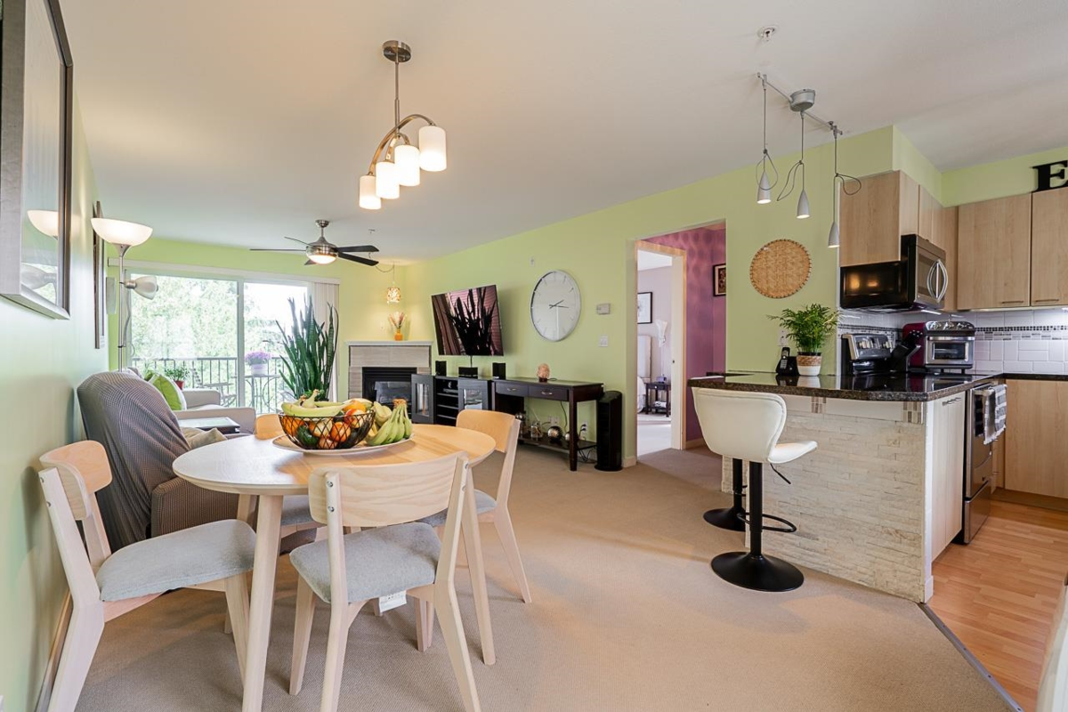 Kitchen Island Photo of 306 12083 92a Avenue, Surrey, BC