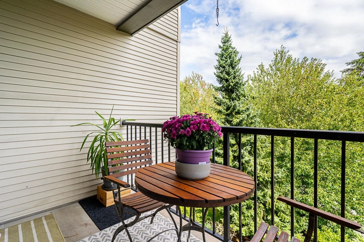 Loft / Bonus Room Photo of 306 12083 92a Avenue, Surrey, BC