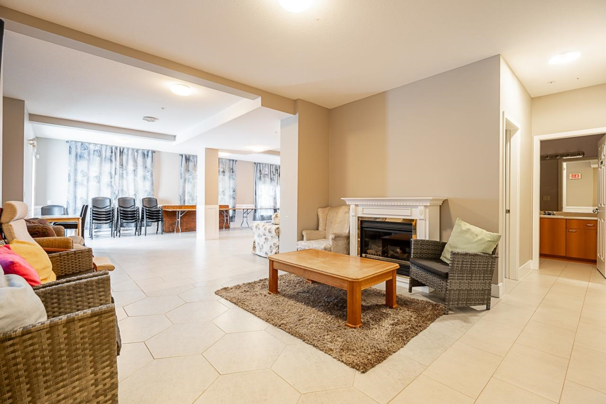 Mudroom Photo of 306 12083 92a Avenue, Surrey, BC
