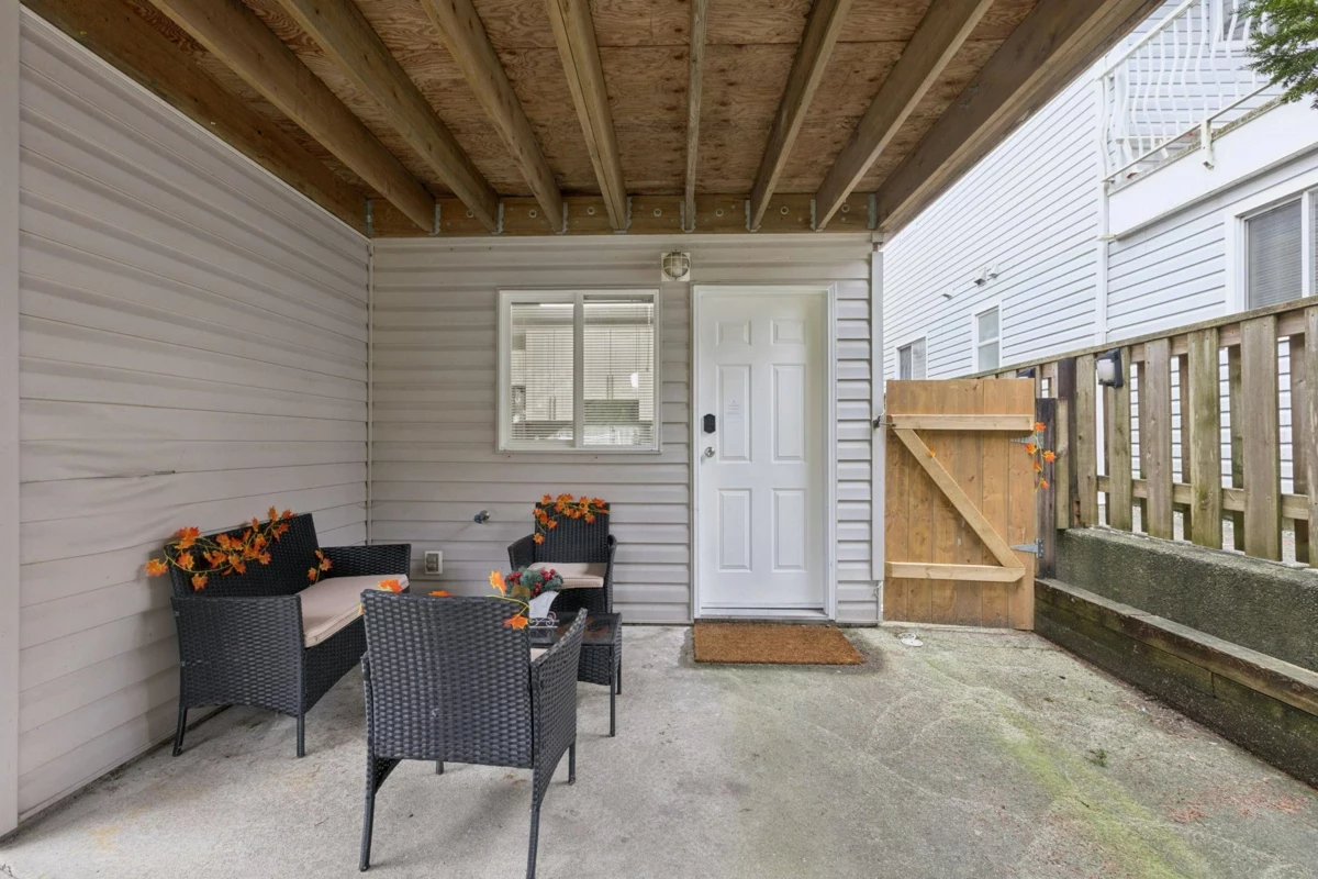 Outdoor Deck Photo of 3638 Maginnis Avenue, North Vancouver, BC