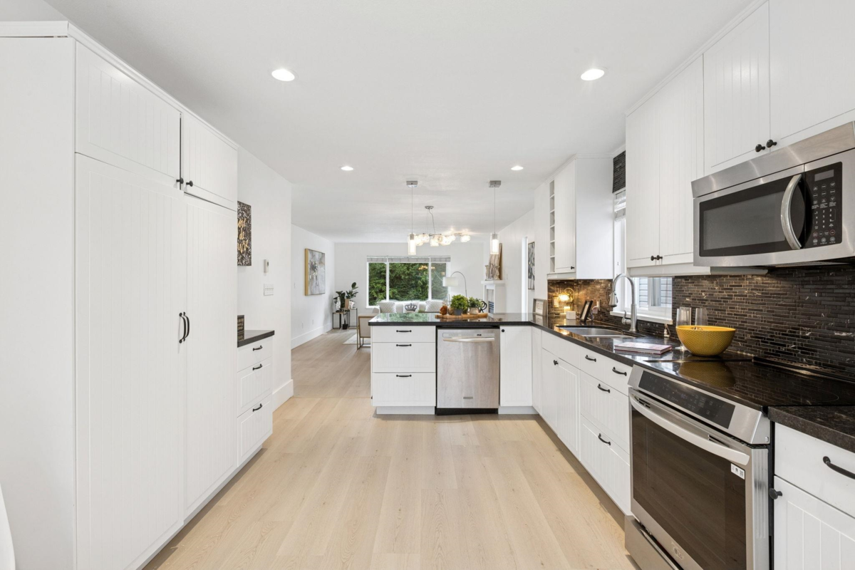 Powder Room Photo of 3638 Maginnis Avenue, North Vancouver, BC