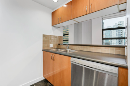 Primary Bedroom Photo of 308 1688 Robson Street, Vancouver, BC