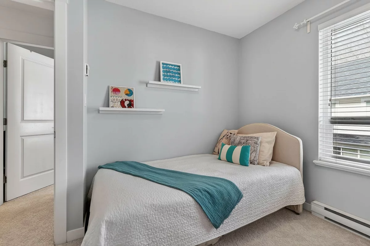 Basement Recreation Room Photo of 20 3039 156 Street, Surrey, BC