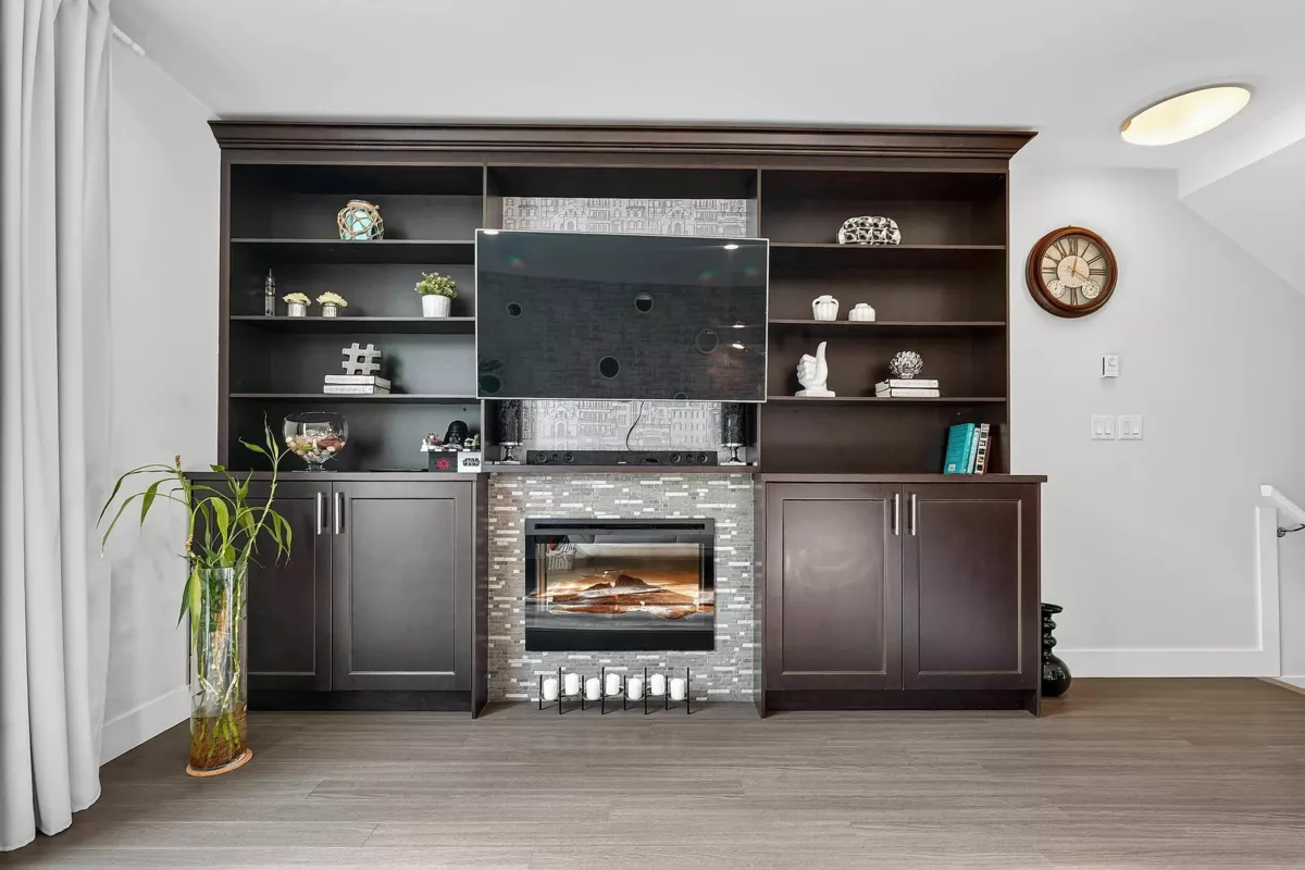 Family Room Photo of 20 3039 156 Street, Surrey, BC