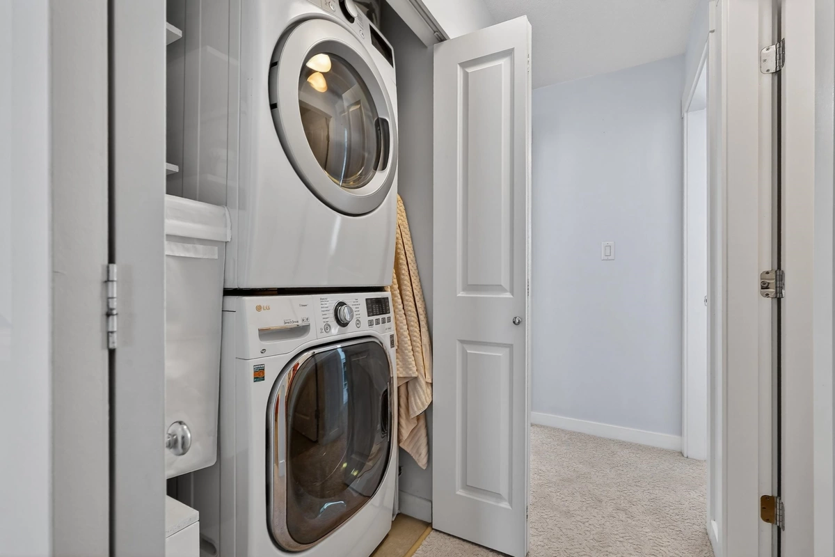 Hallway Photo of 20 3039 156 Street, Surrey, BC