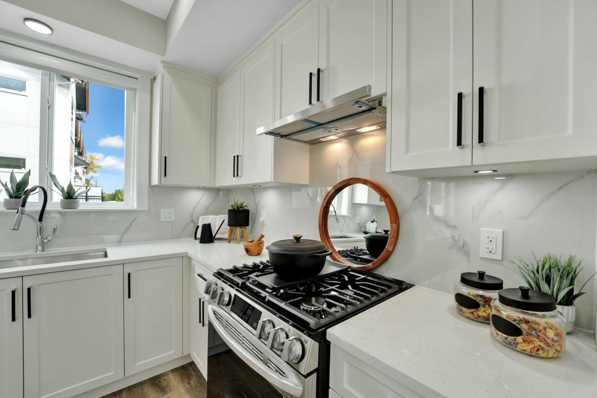 Hallway Photo of 22 17155 79a Avenue, Surrey, BC