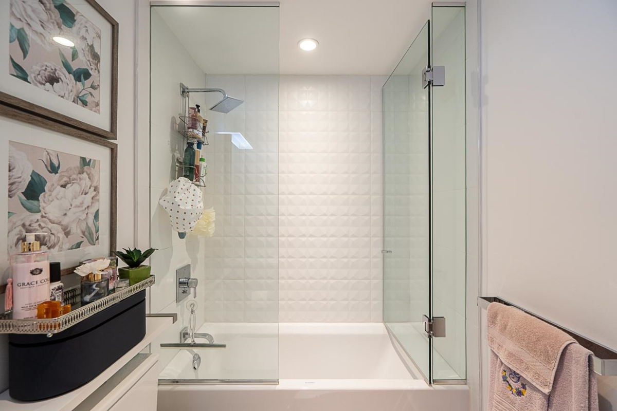 Outdoor Deck Photo of 1106 4638 Gladstone Street, Vancouver, BC