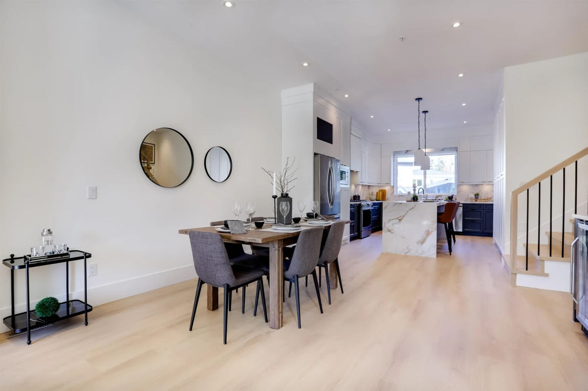 Kitchen Island Photo of 3 20537 75a Avenue, Langley, BC