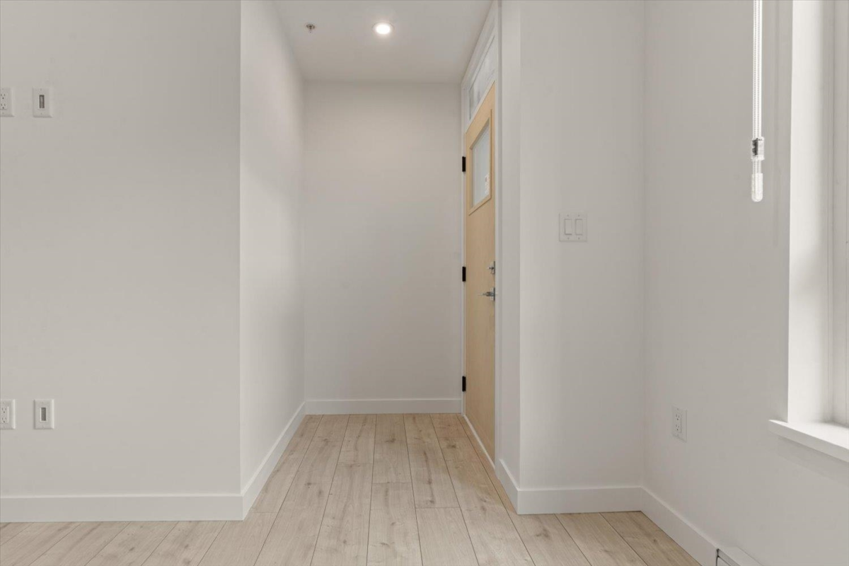 Kitchen Photo of 117 13777 75a Avenue, Surrey, BC