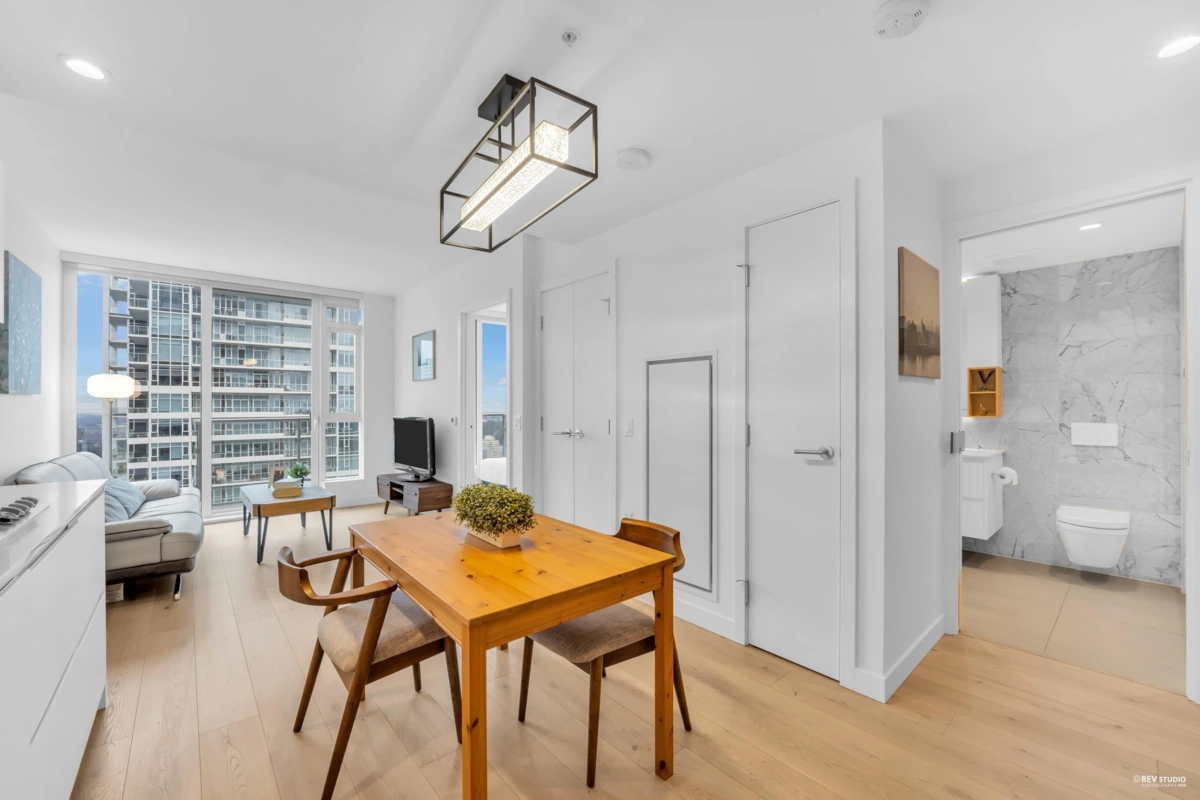 Family Room Photo of 3303 6000 Mckay Avenue, Burnaby, BC