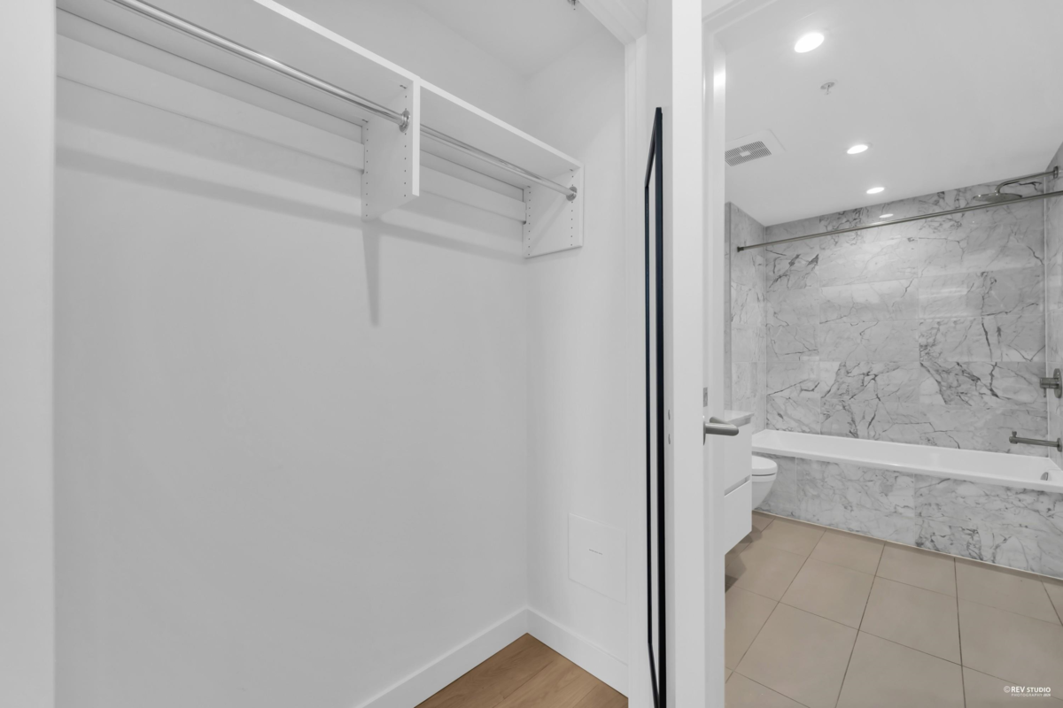 Guest Bathroom Photo of 3303 6000 Mckay Avenue, Burnaby, BC