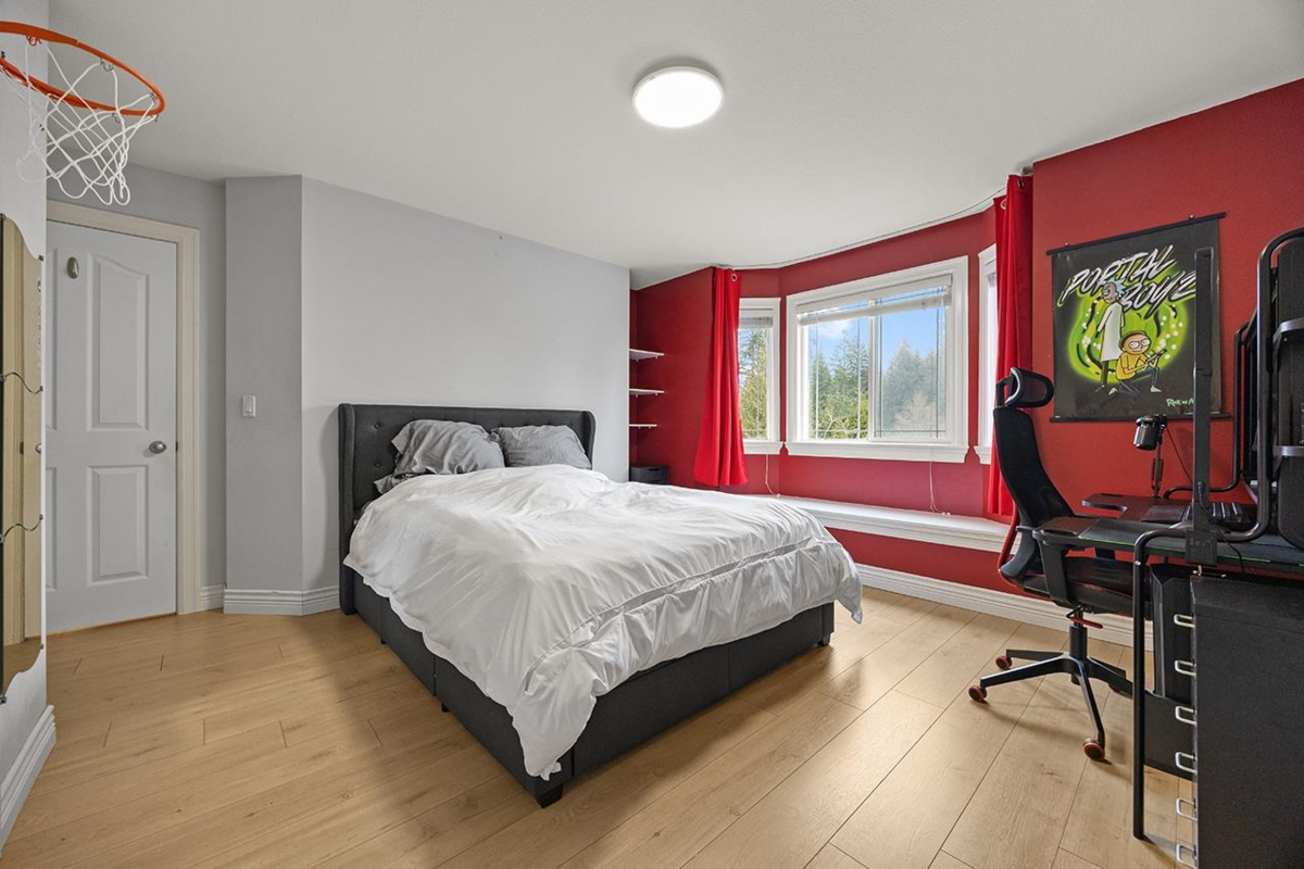 Garage Interior Photo of 3376 Plateau Boulevard, Coquitlam, BC