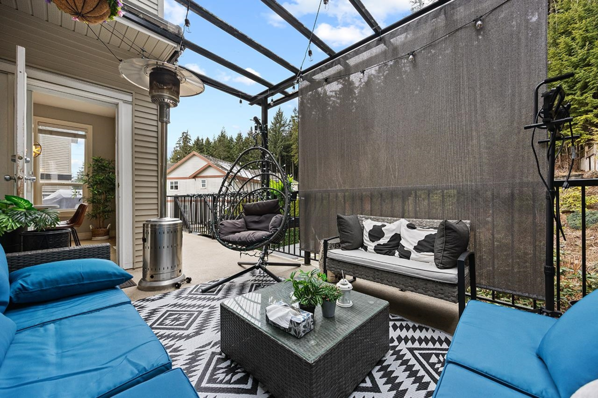 Outdoor Kitchen Photo of 3376 Plateau Boulevard, Coquitlam, BC