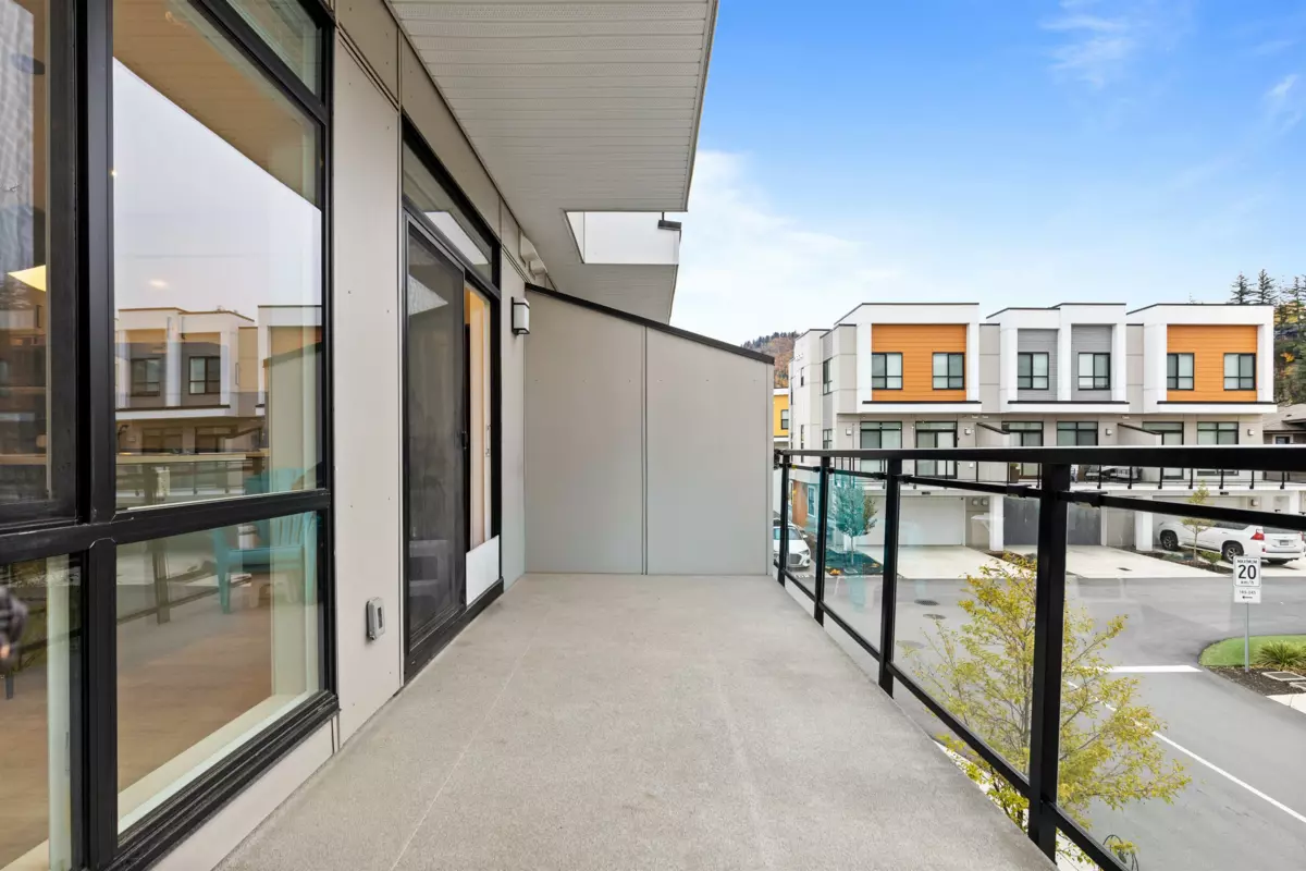 Guest Bathroom Photo of 211 46150 Thomas Road, Chilliwack, BC