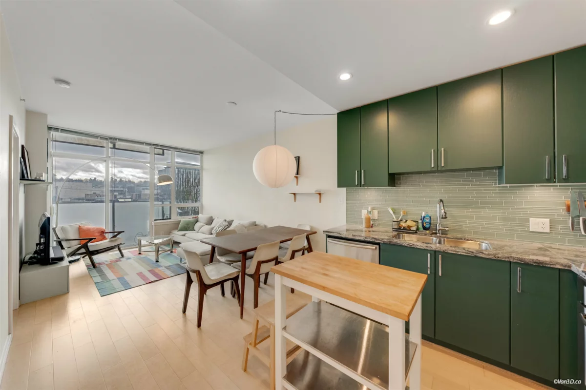 Primary Bedroom Photo of 513 63 W 2nd Avenue, Vancouver, BC