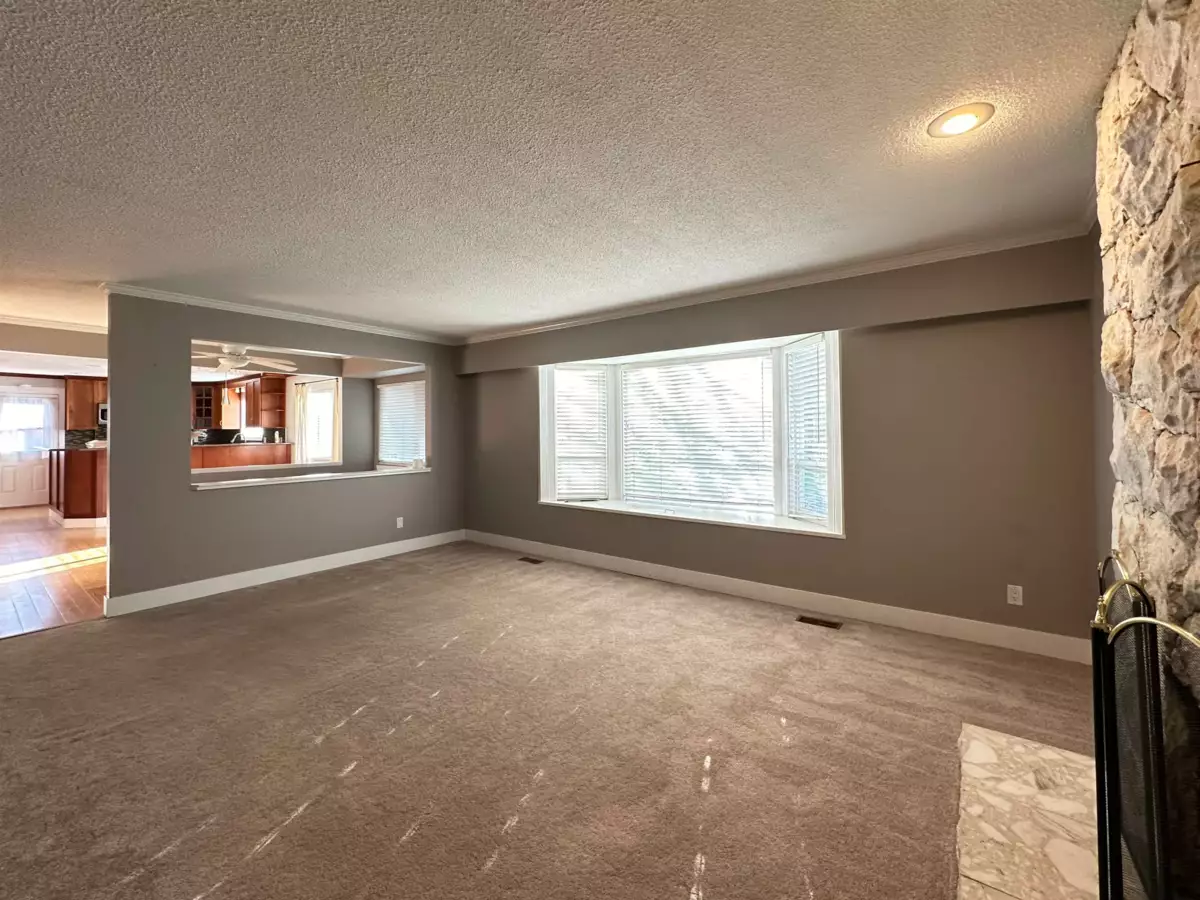 Dining Area Photo of 5165 7b Avenue, Delta, BC