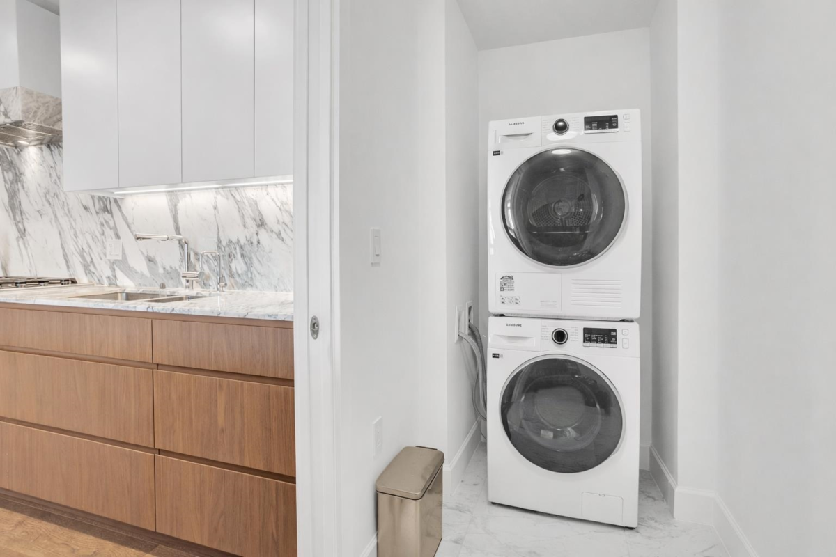 Kitchen Island Photo of 307 3668 W 10th Avenue, Vancouver, BC