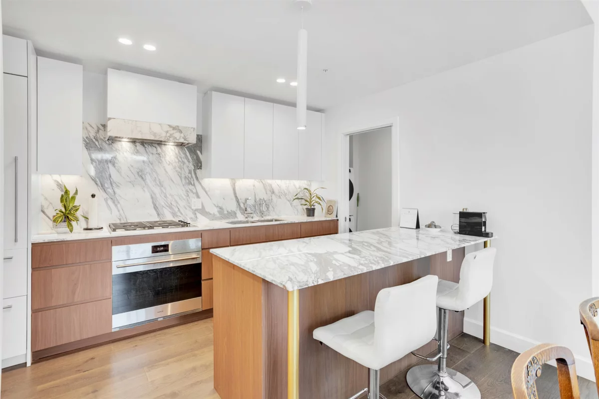 Living Room Photo of 307 3668 W 10th Avenue, Vancouver, BC