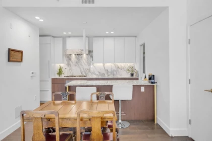 Kitchen Island Photo of 307 3668 W 10th Avenue, Vancouver, BC