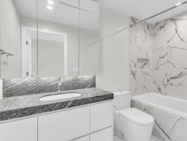 Primary Bathroom Photo of 307 3668 W 10th Avenue, Vancouver, BC