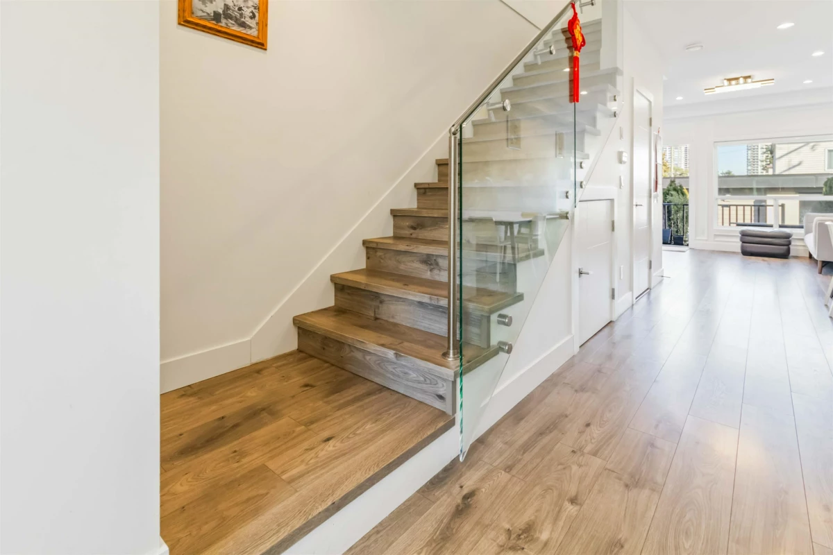 Primary Bathroom Photo of 102 7088 Sperling Avenue, Burnaby, BC