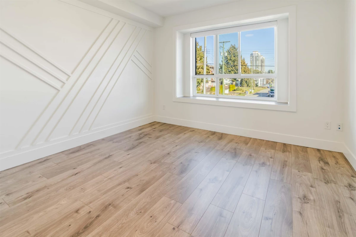 Walk-In Closet Photo of 102 7088 Sperling Avenue, Burnaby, BC