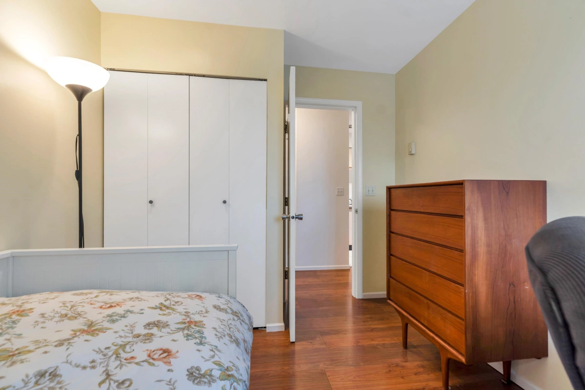 Office / Den Photo of 406 2133 Dundas Street, Vancouver, BC