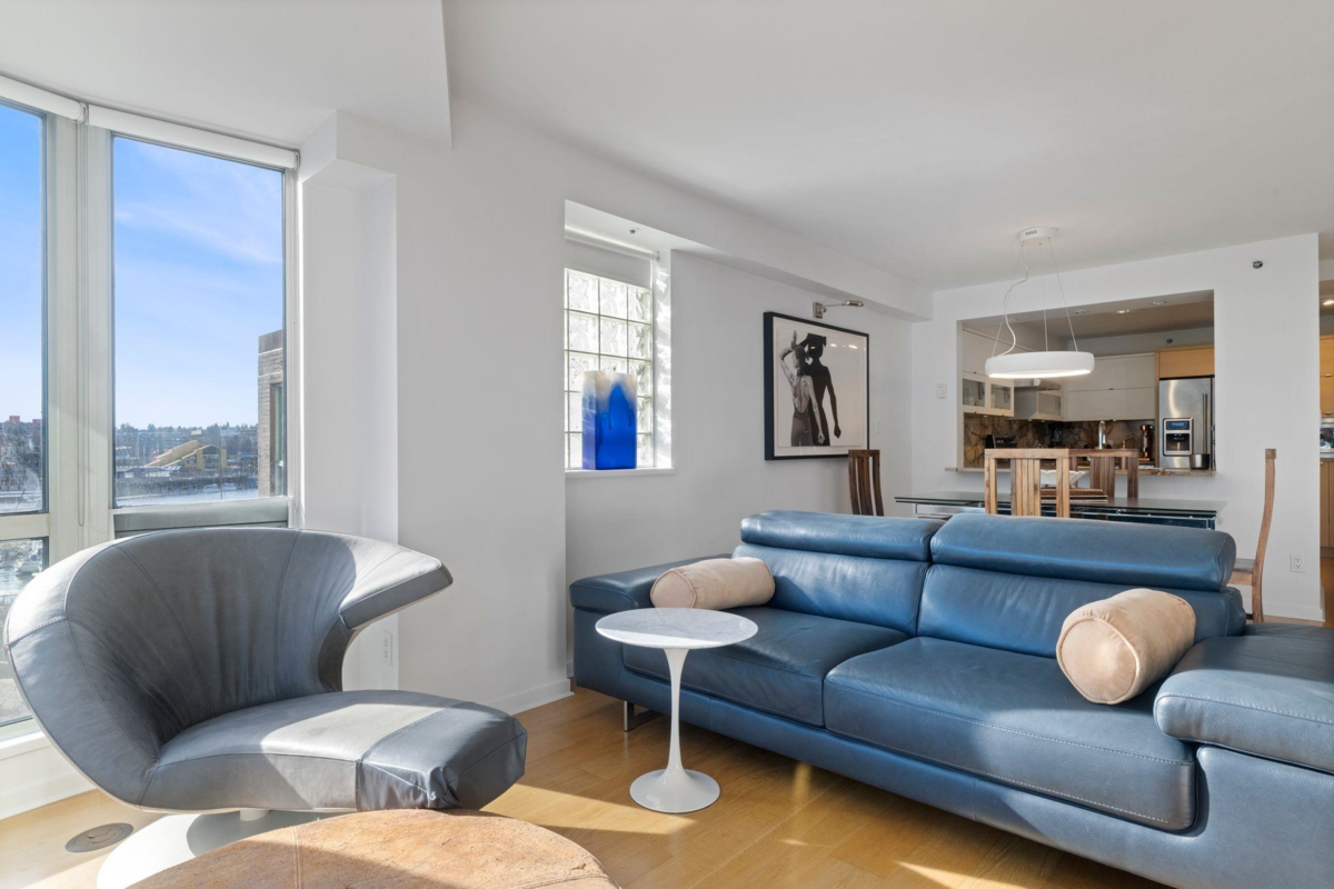 Dining Area Photo of 303 1501 Howe Street, Vancouver, BC