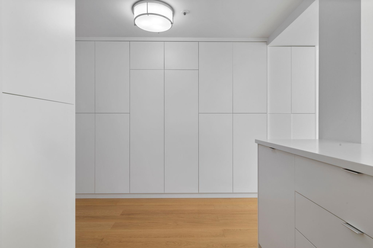 Laundry Room Photo of 303 1501 Howe Street, Vancouver, BC