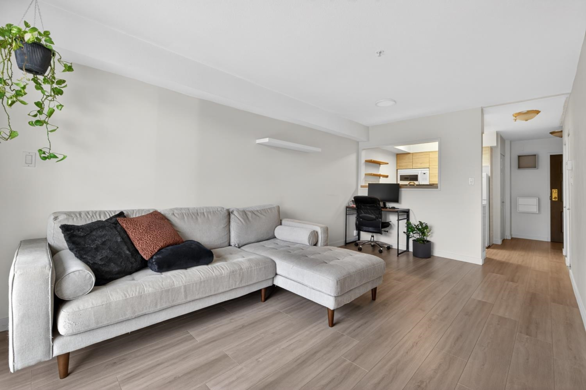 Bedroom 4 Photo of 310 1099 E Broadway, Vancouver, BC