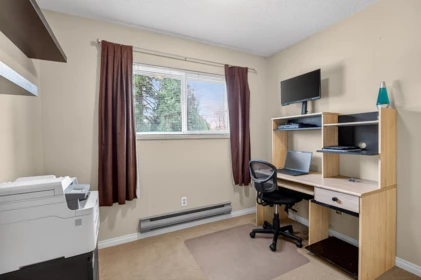 Office / Den Photo of 21149 Glenwood Avenue, Maple Ridge, BC