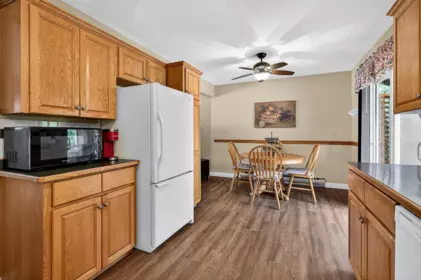 Primary Bedroom Photo of 21149 Glenwood Avenue, Maple Ridge, BC