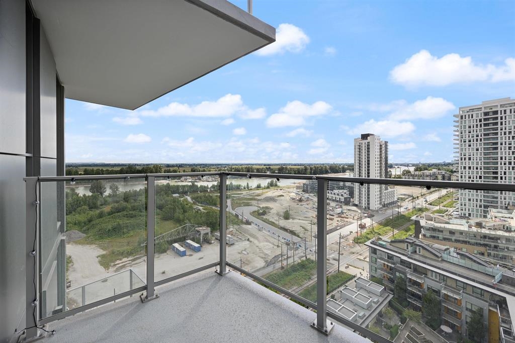 Guest Bathroom Photo of 1607 3538 Sawmill Crescent, Vancouver, BC