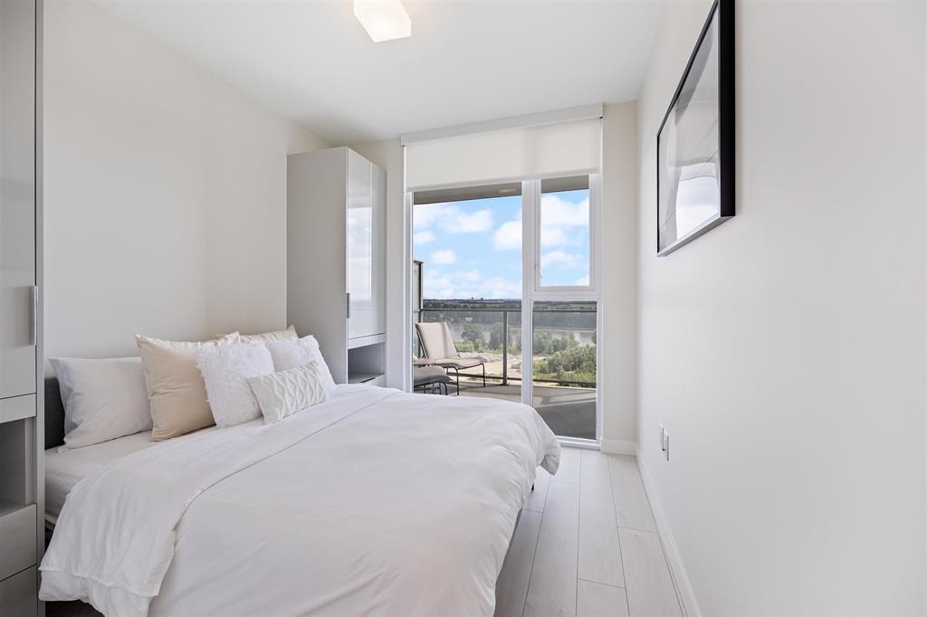 Hallway Photo of 1607 3538 Sawmill Crescent, Vancouver, BC