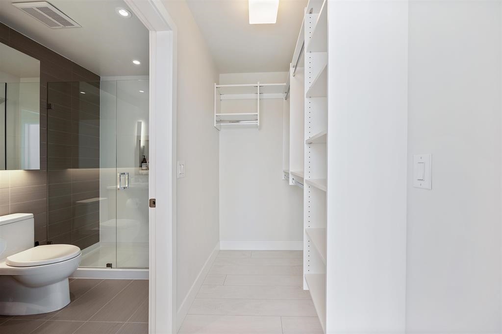 Primary Bathroom Photo of 1607 3538 Sawmill Crescent, Vancouver, BC