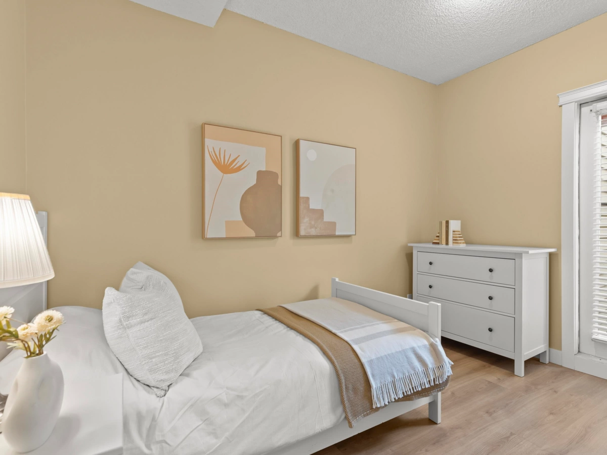 Backyard Photo of 103 1100 W 7th Avenue, Vancouver, BC